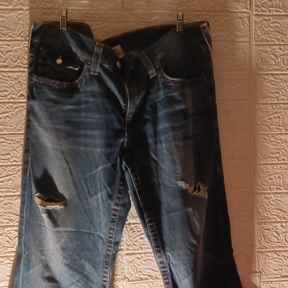 TRUE RELIGION